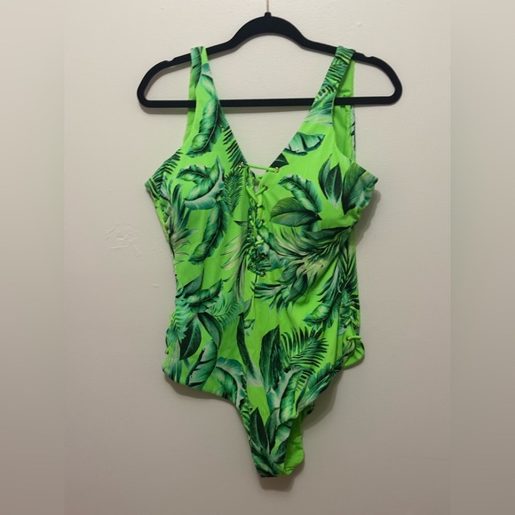 PLUS SIZE RESELLER LOT-15 pieces sizes L-3X - Picture 9 of 16